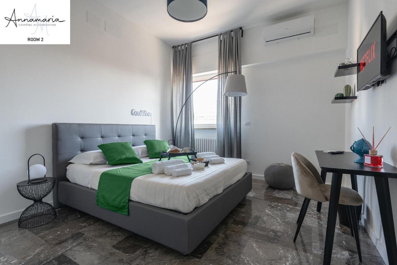 Annamaria - Central Station Charming Accommodation 바리 외부 사진